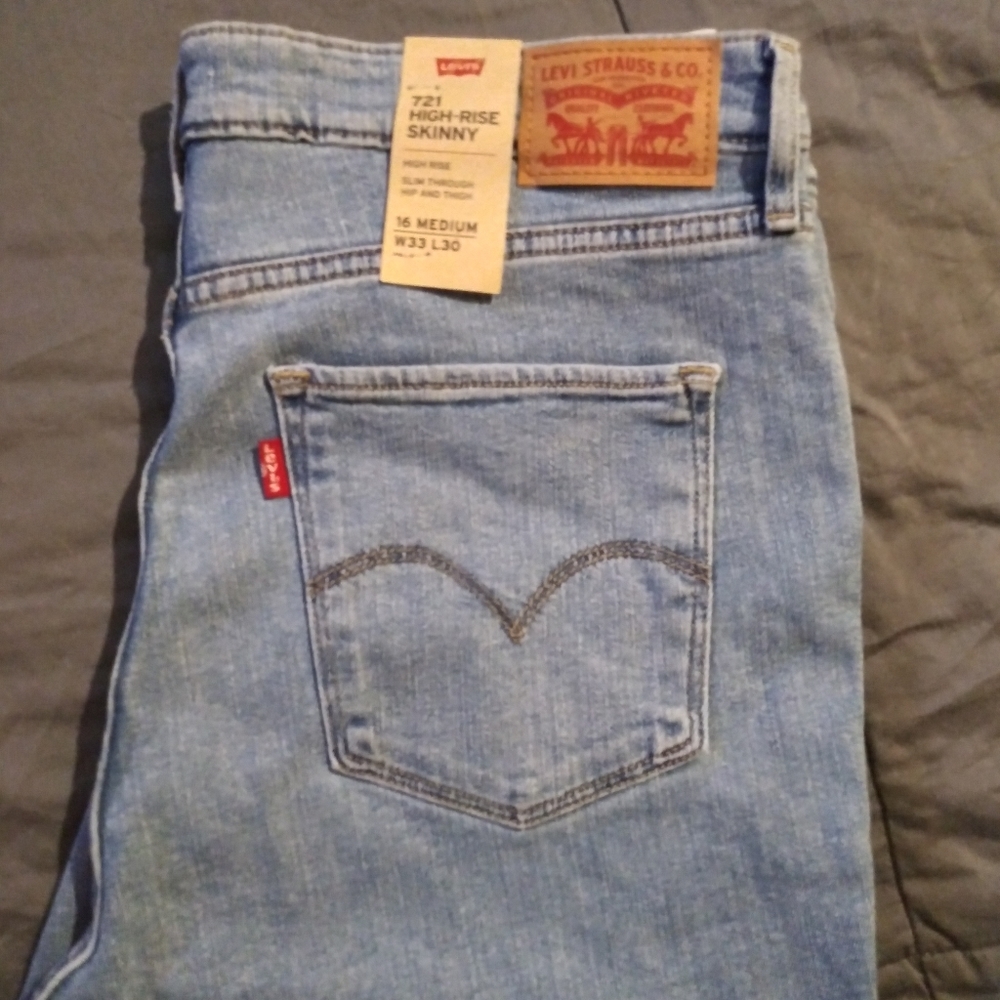 Levi's 721 Skinny Jeans